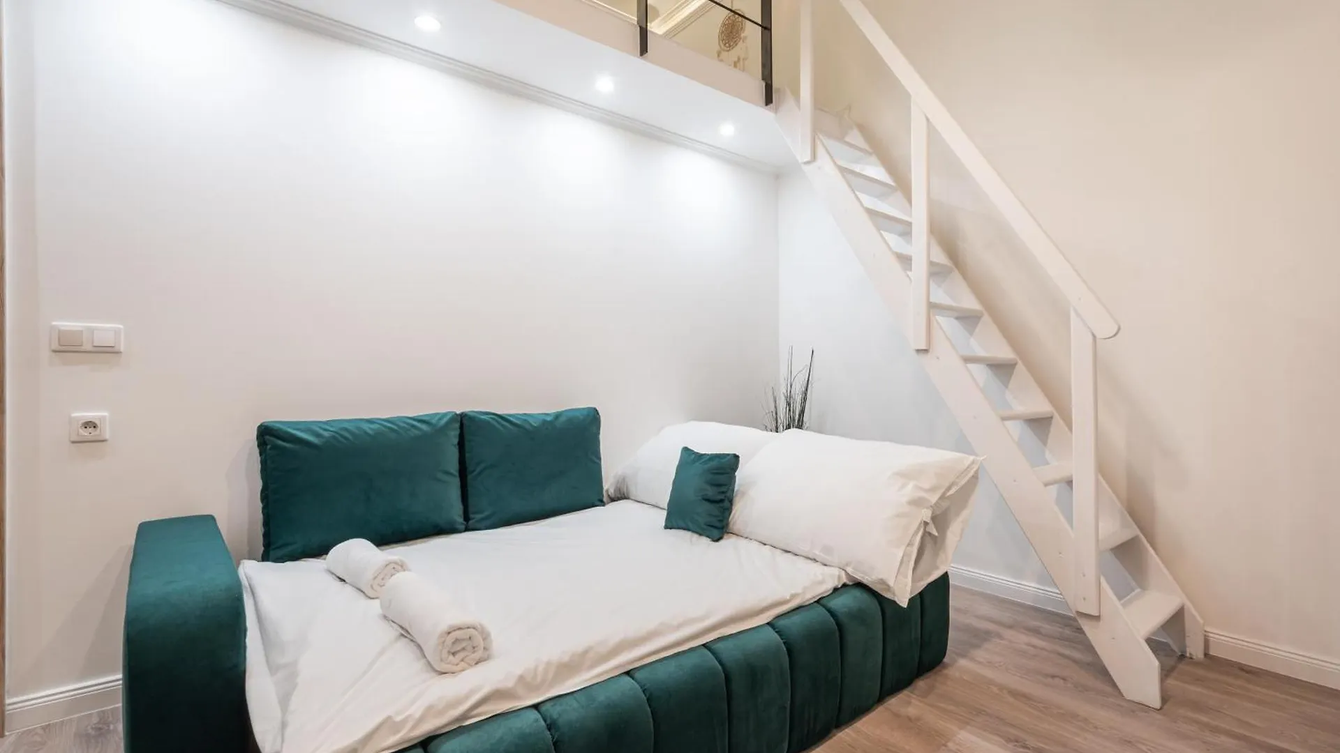 B70-1 - City Park Panorama Suite - Best Location By Bqa Budapest 0*,
